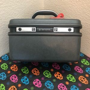 Samsonite silhouette 4 train case luggage w mirror